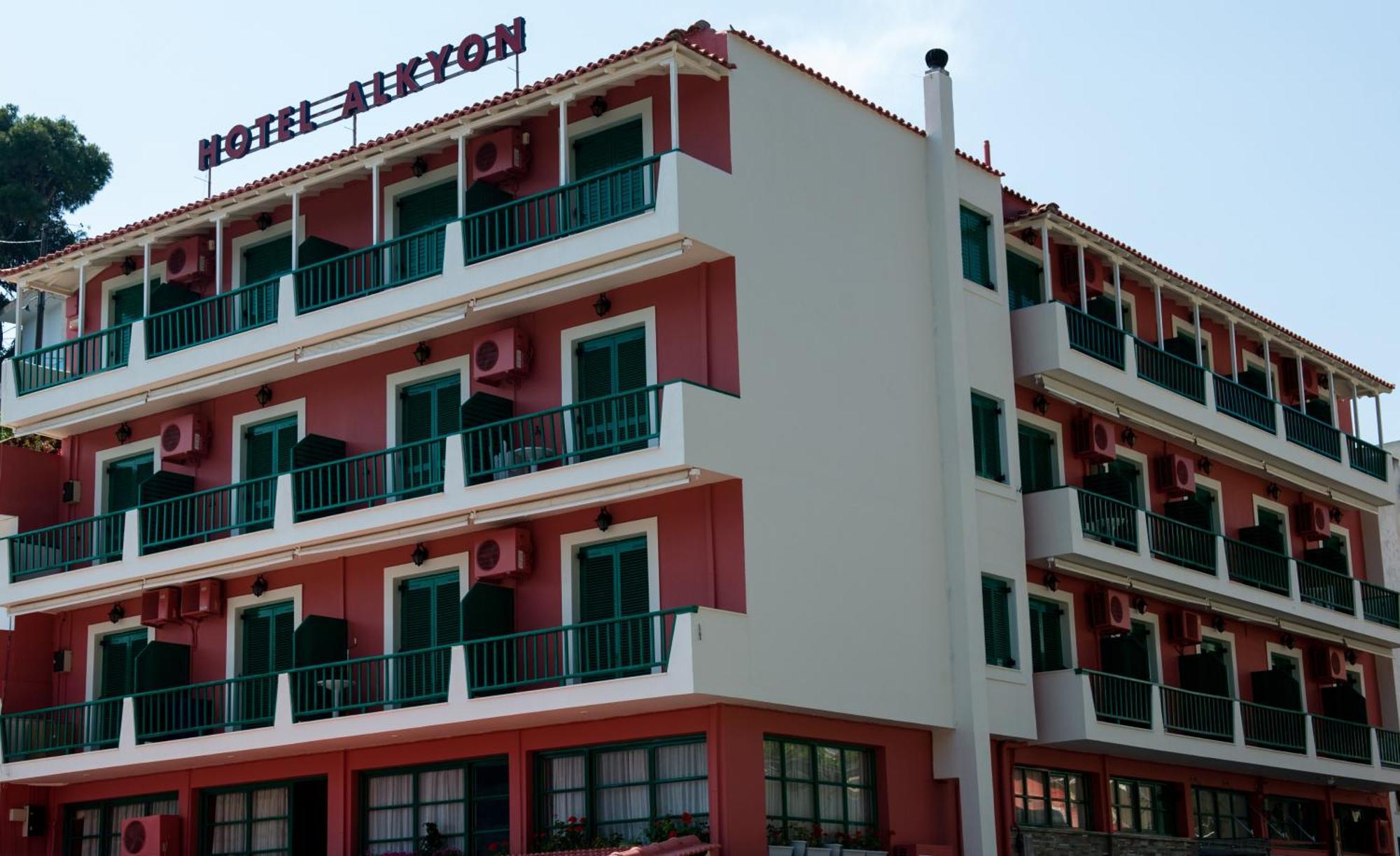 Alkyon Hotel Patitírion Exteriör bild
